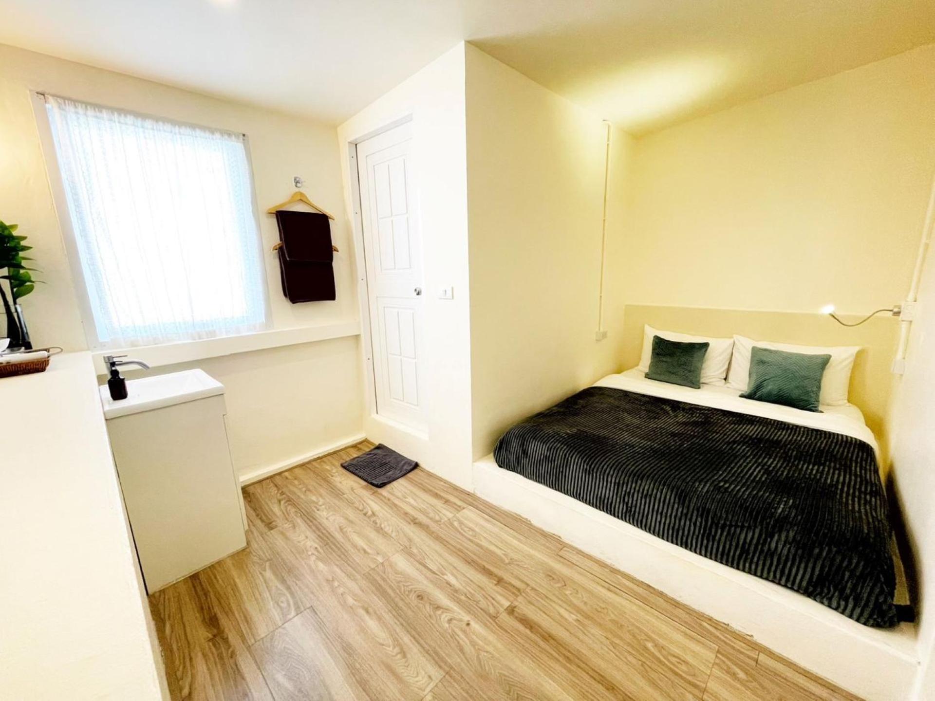 Purr Hostel Phuket Екстериор снимка